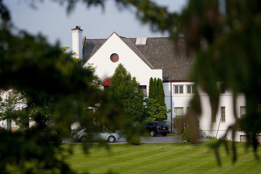 La Tourelle Hotel & Spa Ithaca Exterior foto